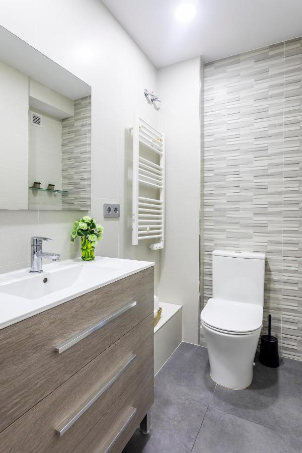 Apartmán Precioso Piso Moderno: Terraza, A/C, Netflix, Wifi Valencie Exteriér fotografie
